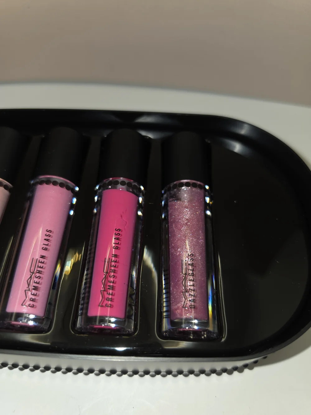 LIMITED EDITION MAC HEIRLOOM Objects Of Affection LIP GLOSS SET- 